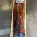 黒崎屋 - 鰻はこのご時世 安くは無いけど、ココは回転が異常に早いから、パックだけど熱々の焼きたて！！！
                                
                                ダッシュで帰って準備しなきゃヽ(´o｀
                                
                                
                                