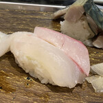 Tsukiji Sushichou - 真鯛とシマアジ(多分)