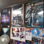 一茶 - 壁際の様子