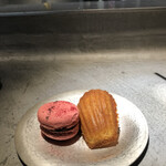 PATISSERIE ASAKO IWAYANAGI - マカロン、マドレーヌ