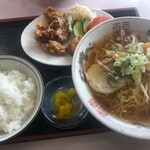 Kogane - 唐揚げ(小)+ラーメン＋ライス(小)¥780