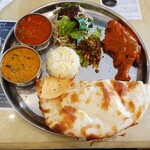 インド料理 ナジィル - ナンもライスもつく