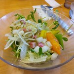 ステーキ宮 - サラダはわさび味のドレッシングで。