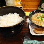 Yakitori Kushimitsu - モツ煮とご飯