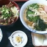 2013.3.22　和牛焼肉スタミナ丼セット（自家製麺の讃岐うどん付き）800円