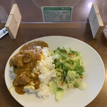 Takoraisu Ando Kare No Mise - 本日のランチ（本格インドチキンカレー　野菜サラダ付、モッツァレラチーズ）《準備完了》