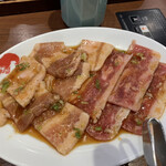焼肉冷麺やまなか家 - 肉！こんぐらいの量でいい