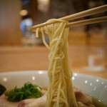 飯田商店 - ●わんたん入りしょうゆらぁ麺