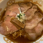 支那そば 僉 - 醤油チャーシュー麺の大盛