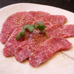 Chinese herbal wagyu beef shinshin [red meat]