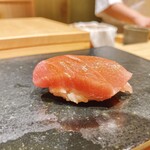 鮨処 やまと - トロ(塩釜)