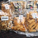 Yamanaka Shokuhin - 中でもにんにく味と一味唐辛子味がおすすめです。