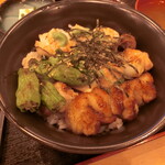 Tokorozawa Shouten - 焼き鳥5本盛り丼