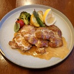 CEPPO - メイン
●豚ヒレ肉のスカロピーネ　1,760円