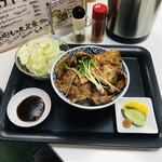 Yakiniku Tategami - 豚丼並　ザク切りキャベツ　byまみこまみこ