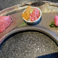 個室 和牛焼肉 吟 難波店 - 