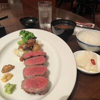 銀座ブルーリリー ステーキ＆チャイニーズレストラン - 