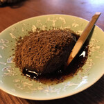 鰻花房 - 黒蜜きな粉のわらび餅