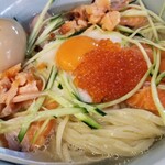 塩そば専門店 桑ばら - 池袋三大ブス 冷やしとろろイクラサーモン