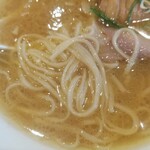 麦の夜明け - 帆立と山椒の中華そば麺アップ