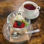 お食事処 だんらん日和 - 本日のランチ(\1,650)　デザート（自家製ミルクジェラート・紅茶）