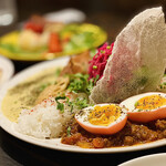 onedariji-na - ランチ限定スパイシーカレー1,000円