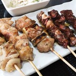 Sumibi Yakitori Chabo - 串は5本・・（どれもおいしそう～）