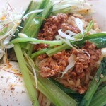 らーめん もんつきかかか - 冷やし黒ごま担担麵　マウンテン崩します