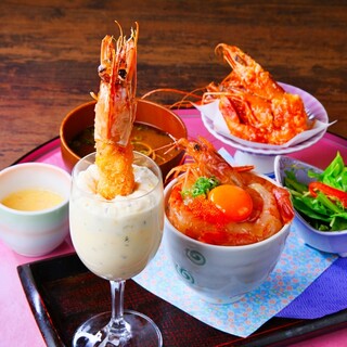 Huge shrimp in a swamp of tartar sauce! Just like that, “Taru Swamp”