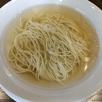 252マルダイラーメン - 澄まし豚骨ラーメン