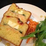 サンフォコン - ケークサレ　(シェフの奥さん作　めちゃうま）