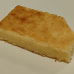 Porutodhimare - 自家製のチーズケーキは、シットリしていて濃厚且つ香りも良いのに、しつこくない不思議なケーキ(#^.^#)