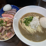 ヌードル＆スパイスカレー 今日の1番 - 