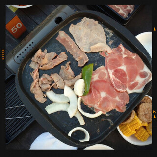 横浜モアーズ 食べ放題BBQビアガーデン_1