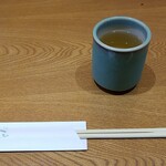 稲田屋 - 蕎麦茶とテーブルセット