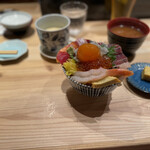 SUSHI MANISHI - 海鮮丼