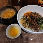 和韓菜 味楽 - ピビンパとスンドゥブのセット