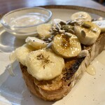 cafe garage Dogberry - ナッツバター＆バナナトースト
