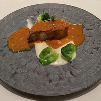 フレンチ割烹 宿 - 仔牛ロース肉のソテー