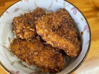 かつどん なかや - 「ソースかつどん」（550円）