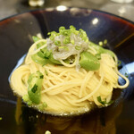 VANNO - スパゲッティ生シラスと万願寺唐辛子のアーリオ・オーリオ