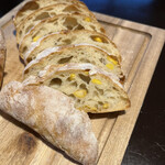 パン・デ・フィロゾフ - リュスティックノワのとうもろこし版