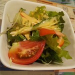 피노키오 - 샐러드는 바삭바삭하고 아삭아삭합니다!