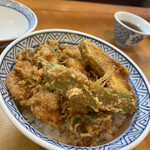 天布良 万喜 - 小エビのかき揚げ丼
