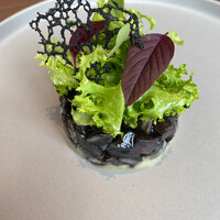 Yoichi LOOP - 鰊のタルタル。美しい…ワインがほしい。クルマだから我慢。