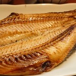 炭火焼魚定食と釜戸ごはん 天四食堂 - 