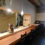 肉割烹 五平 - 店内(カウンター席)