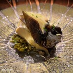 丸新 - 能登産 鮑の蒸し鮑に鮑の肝の和え飯