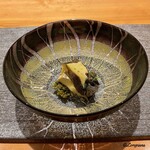 丸新 - 能登産 鮑の蒸し鮑に鮑の肝の和え飯