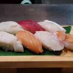 葵 - にぎり盛り合わせ